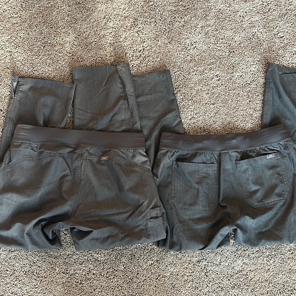 Figs M Petite Scrub Pants - Picture 4 of 4